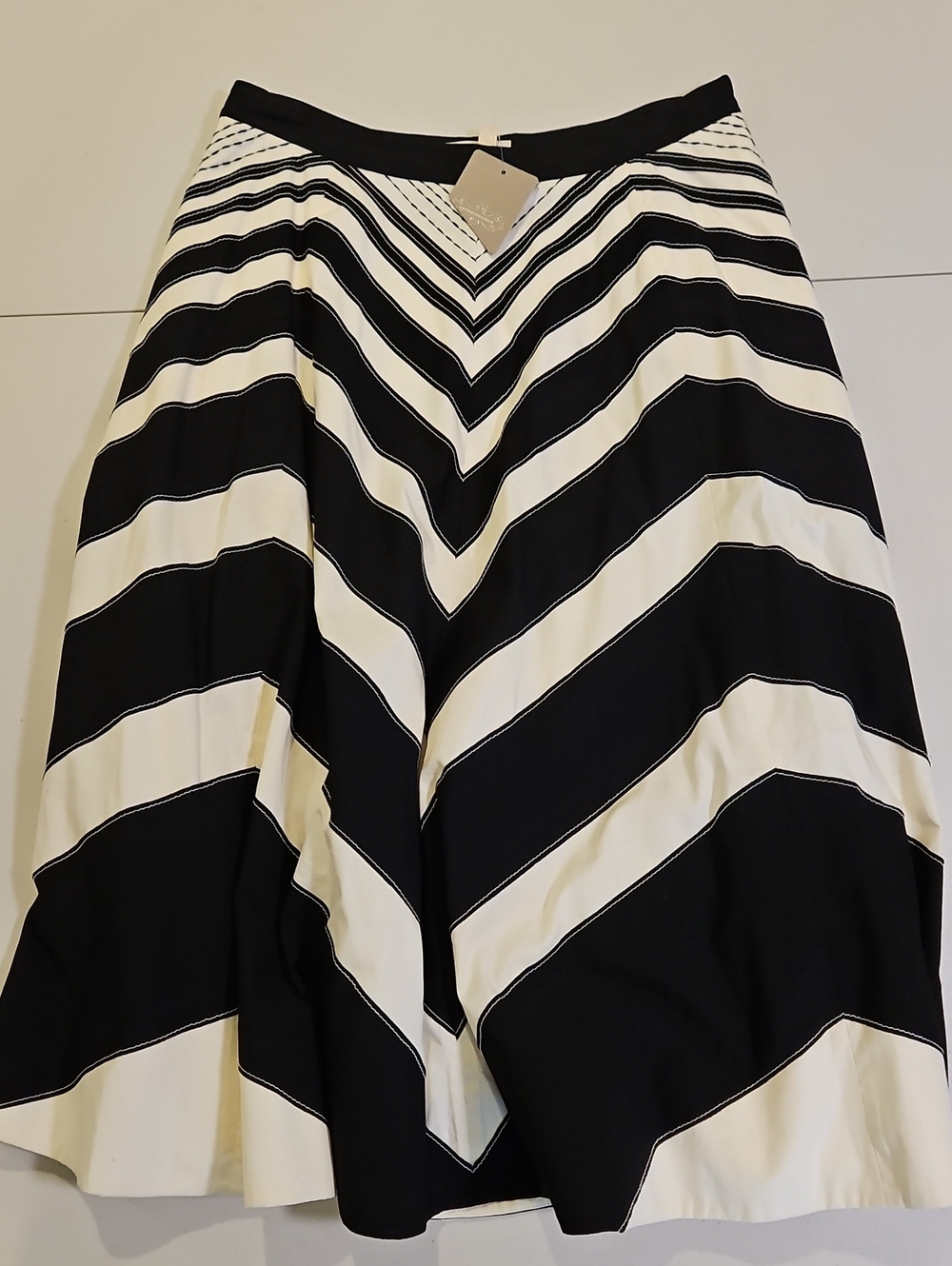 Anthropologie Black & White Chevron Stripe A-Line Skirt 0266